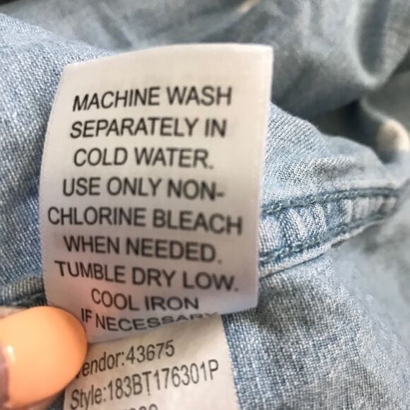 Pacsun 100% cotton long sleeve denim button down blouse (T3) - Picture 4 of 5